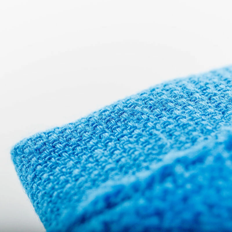 Fazer Basics Tri-Fold Towel - Image 3